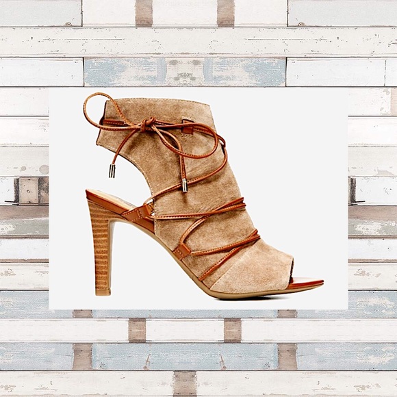 Franco Sarto Quintero Peep Toe Pumps - Picture 4 of 4