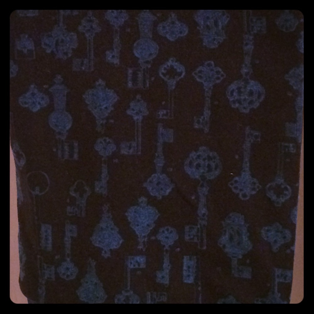 Lularoe Skeleton Key leggings, OS 🦄 🗝