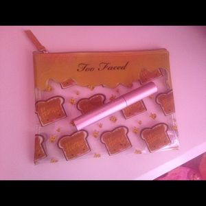 Too Faced Honey Peanut Butter Bag 🐝 Make $ offers