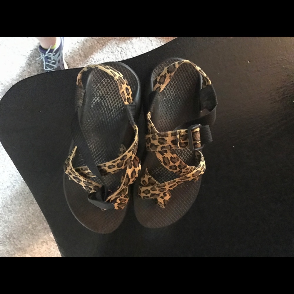 Leopard Chacos