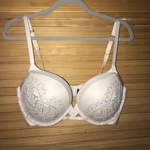 Victoria's Secret very sexy push up lace white bra