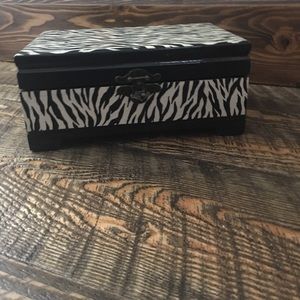 Zebra box
