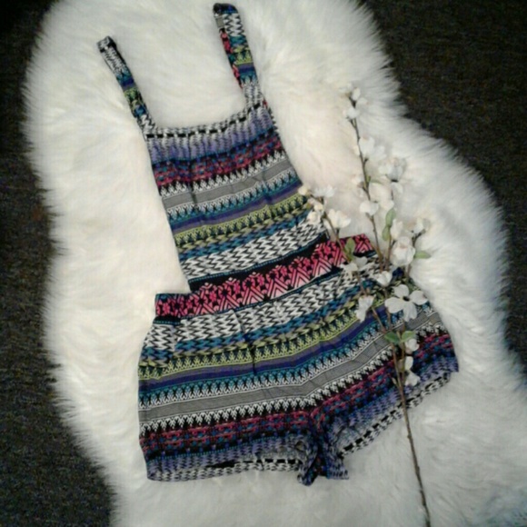 Rue21 Pants - Rue 21 SMALL Aztec Multiway Overall Romper