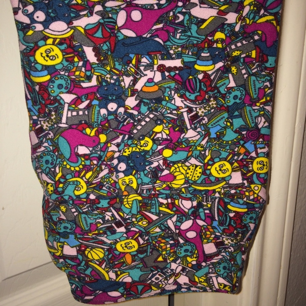 Lularoe TOY box leggings, OS 🦄