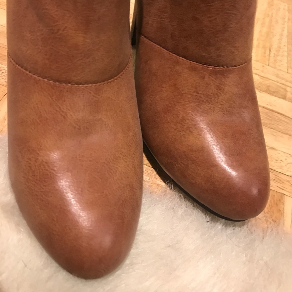 Studded booties - Picture 2 of 4