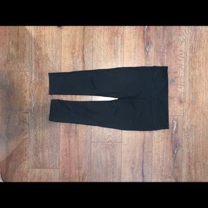 Fabletic black 3/4 length yoga pants