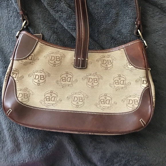 Dooney and Bourke purse - Picture 3 of 3