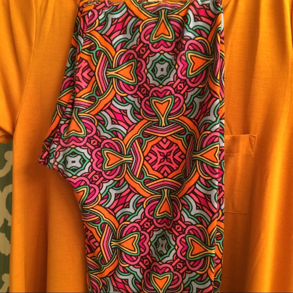 Lularoe Celtic "Coloring Book" leggings, OS 🦄