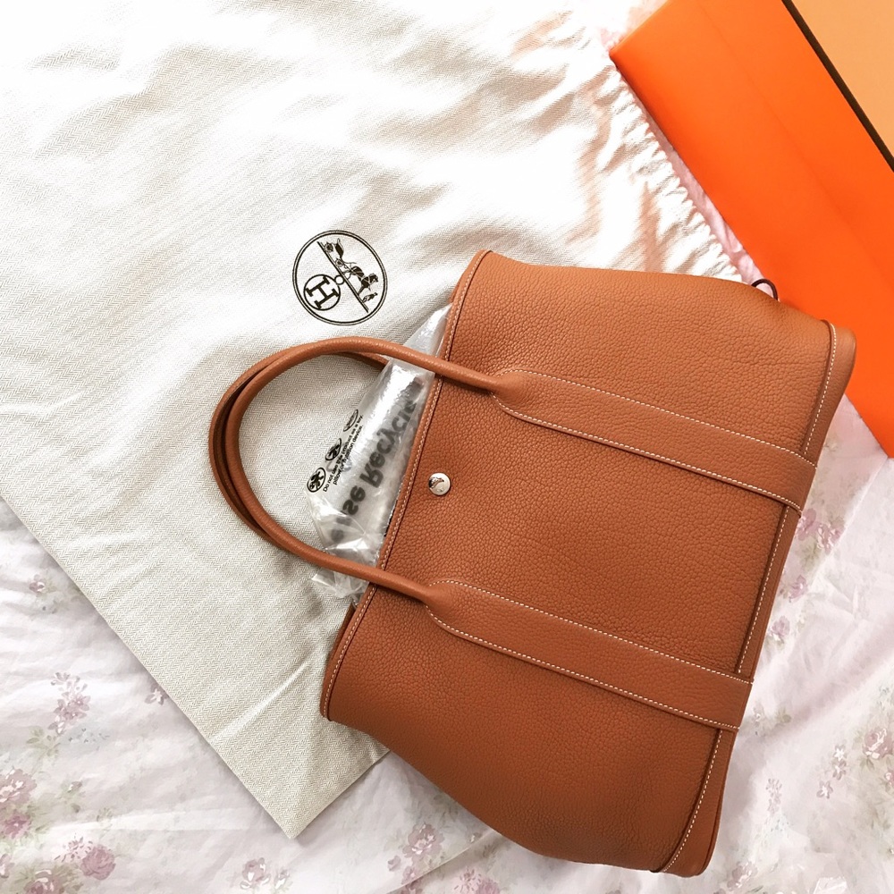 Sold!💸Hermes Garden Party 36