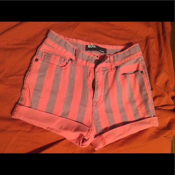 Urban outfitters high waisted shorts size 24 - Picture 1 of 3