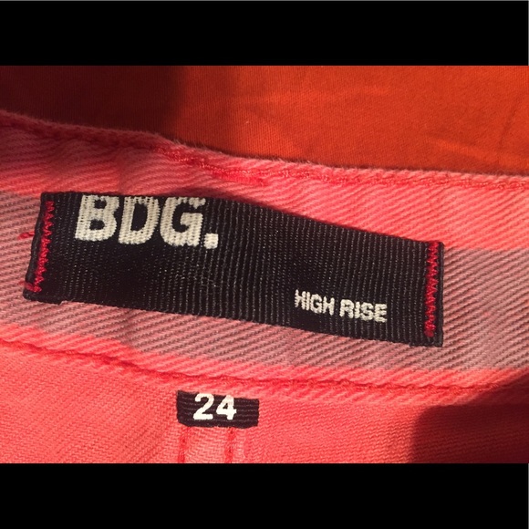 Urban outfitters high waisted shorts size 24 - Picture 3 of 3