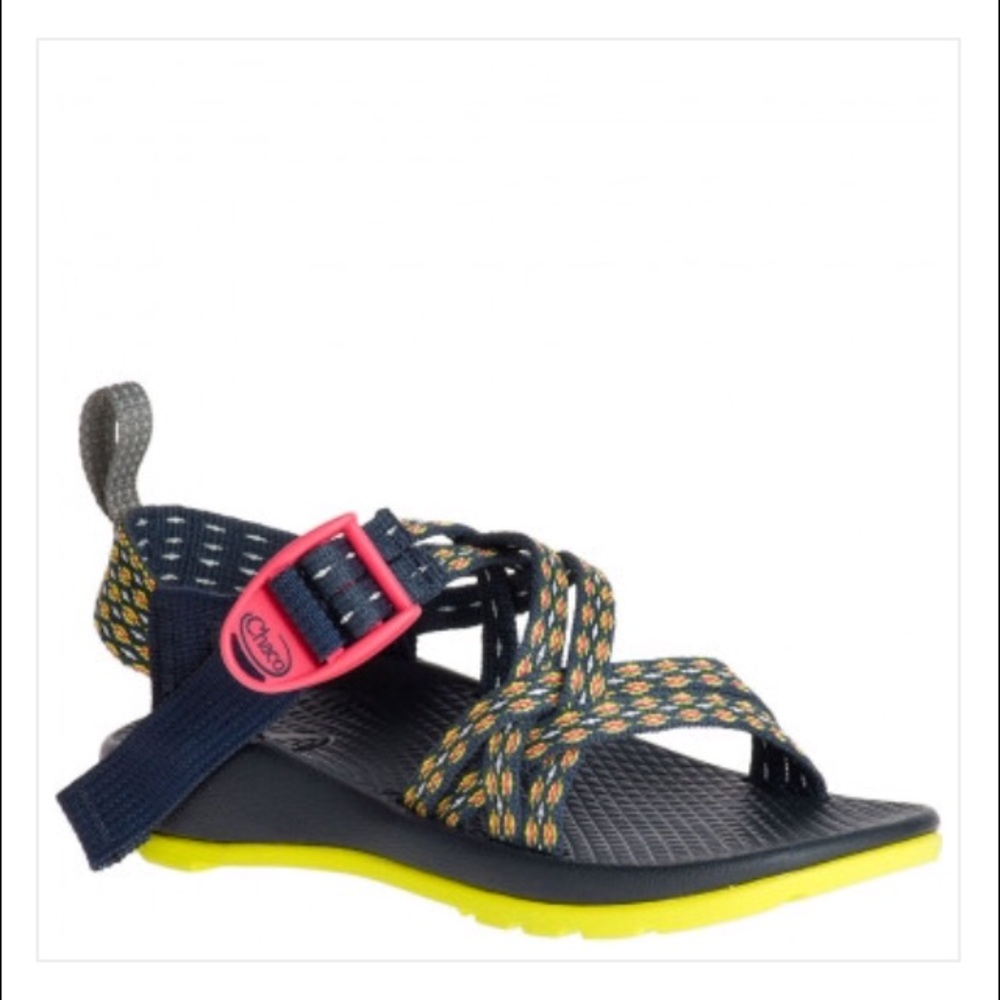 Chacos Crest Citrus Big Kids Size 6