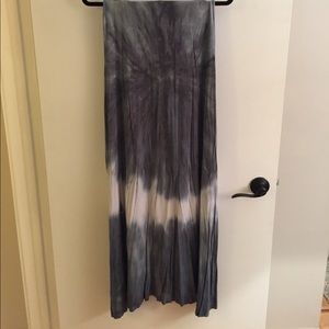 Love Tanjane Gray White Tie Dye Maxi & Skirt Sm