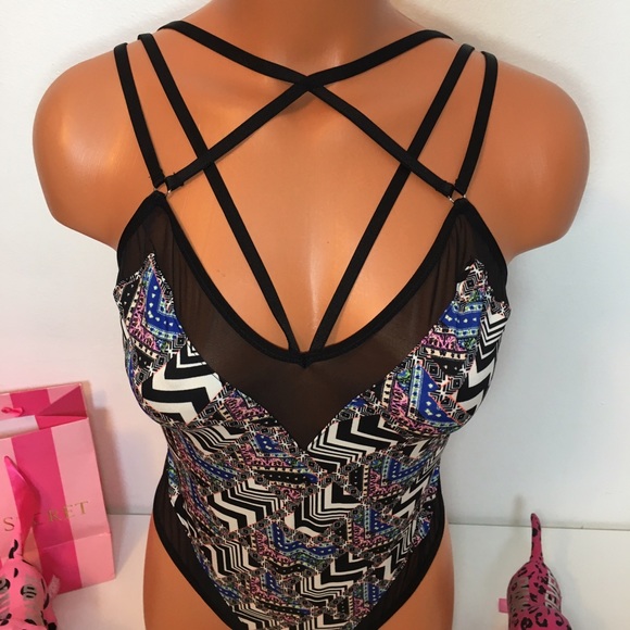 NEW VS STRAPPY FRONT BODYSUIT TEDDY MESH DETAILS - Picture 4 of 6