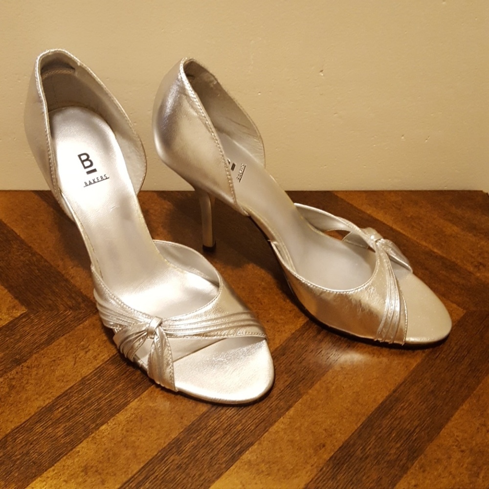 Bakers silver stiletto