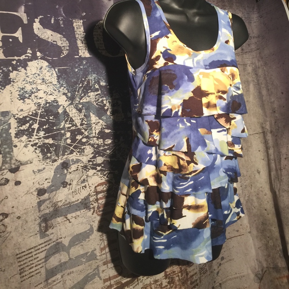 BCX ruffled tank top