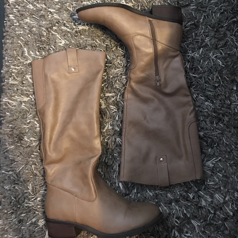 Tan Boots