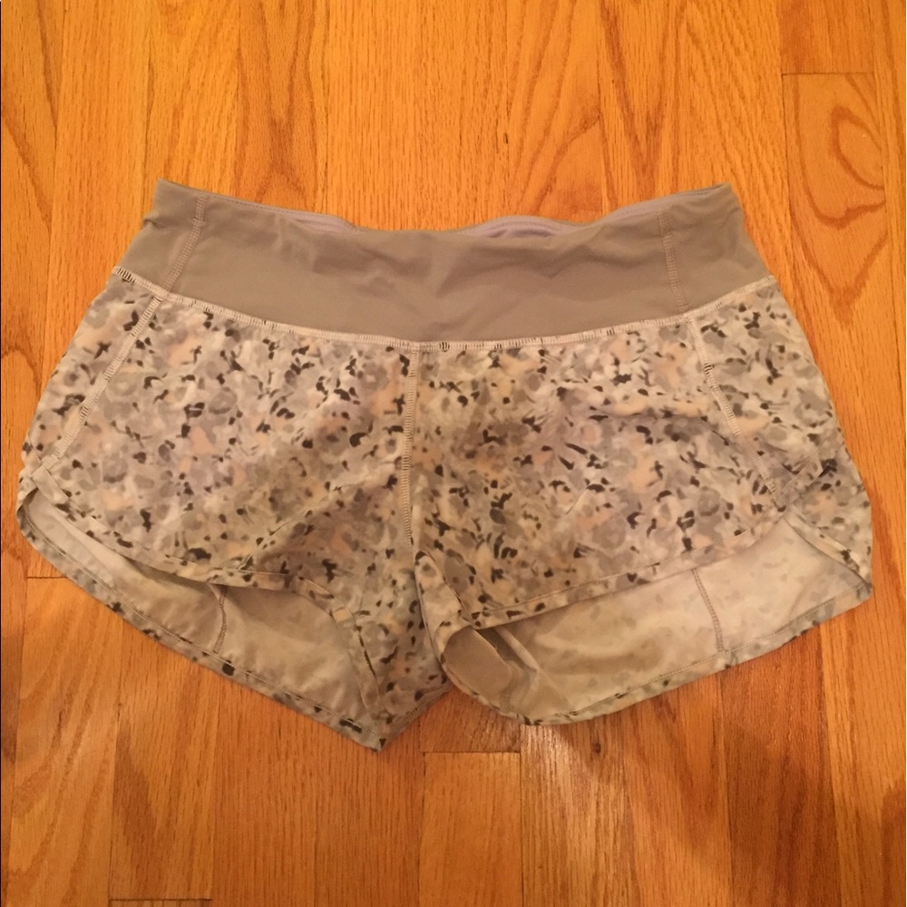 RARE lulu lemon shorts. Size 6