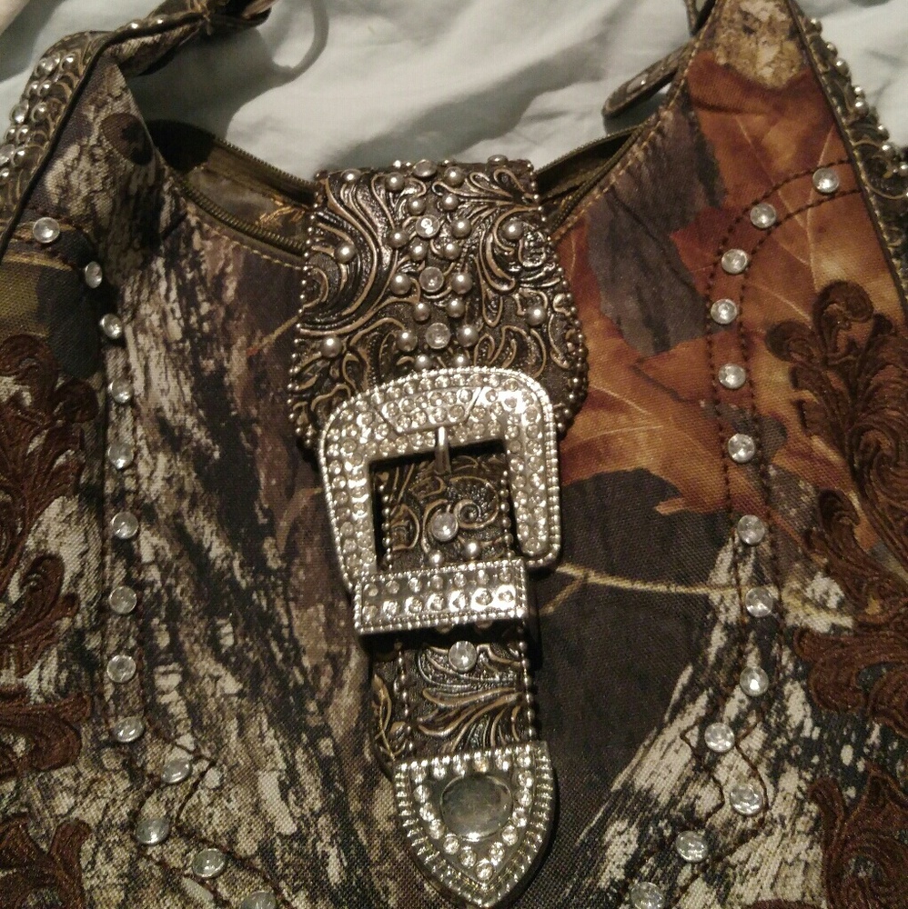 Camo purse