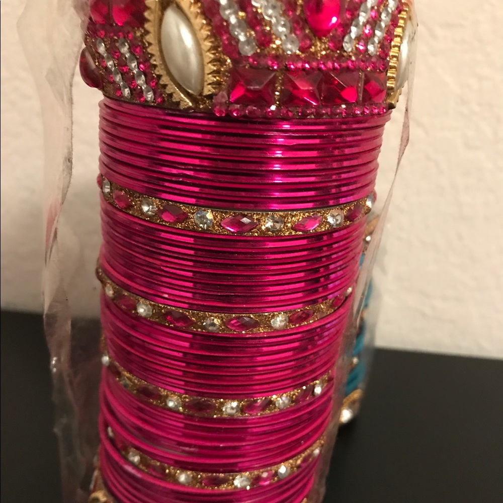 Pink bangles - Picture 2 of 3