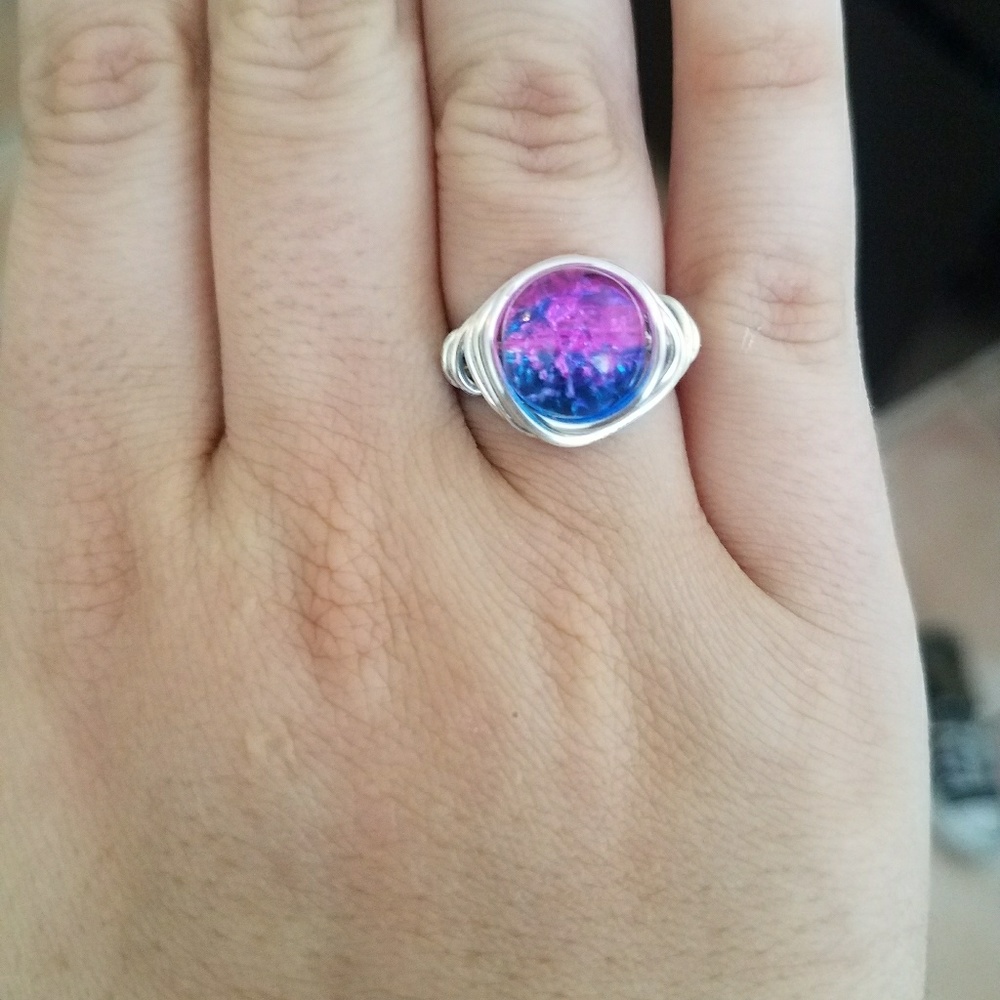 Ring - Picture 3 of 3