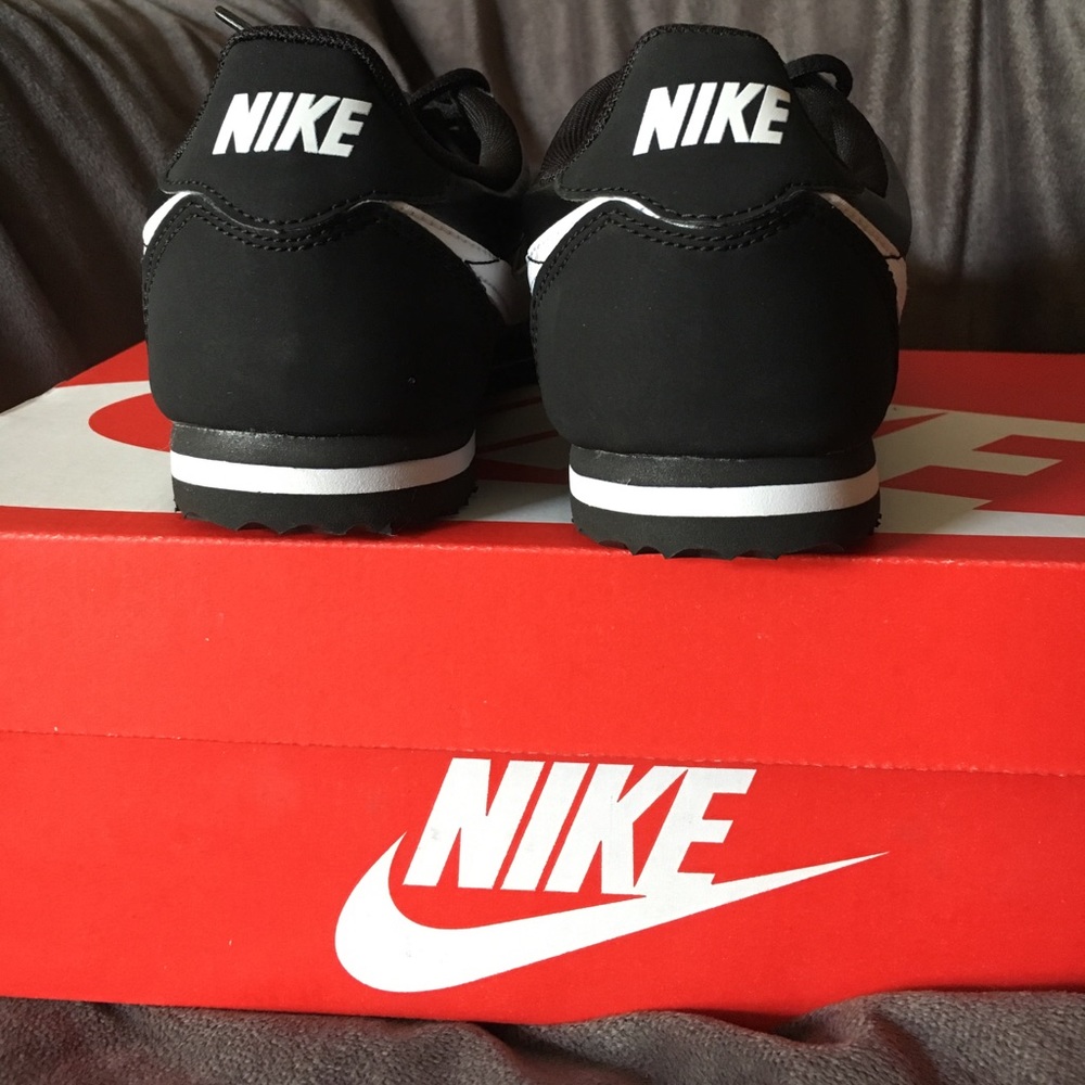 Leather black Nike Cortez - Picture 3 of 3