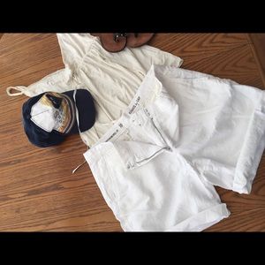Gap Boyfriend Khakis in white.  Size 10