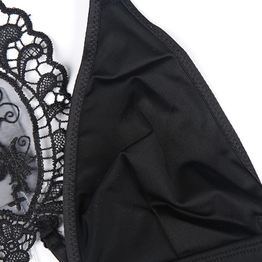 Gorgeous front closure bra - crossback lace detail - Picture 4 of 4