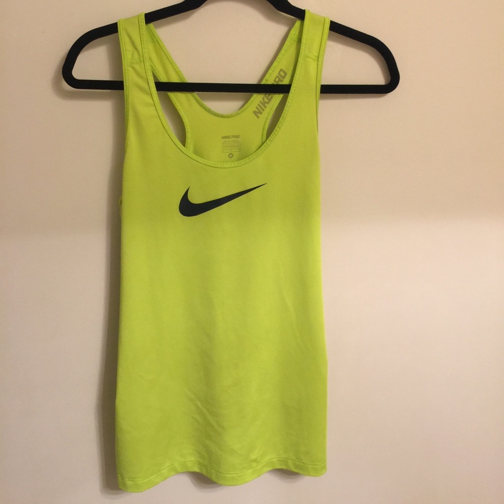 Nike Pro Athletic Top