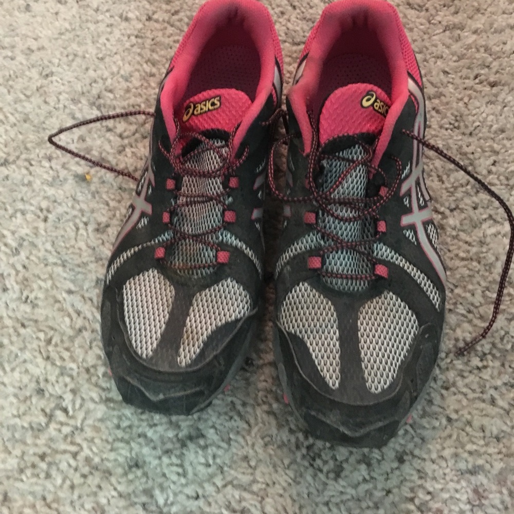 Barely Used Asics Gel -Fuji Trainer 3