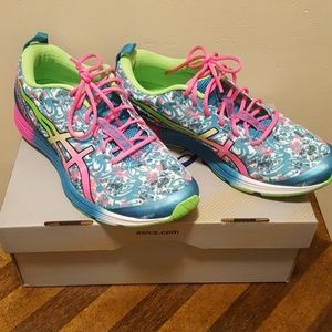 Asics gel hyper tri 2 running sneakers