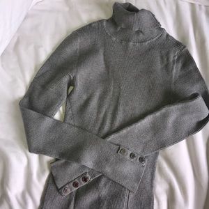 WH/BM Grey Turtleneck