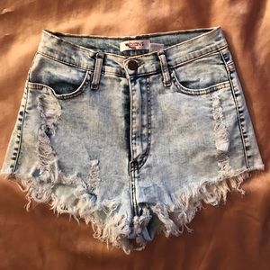 HIGH WAISTED SHORTS