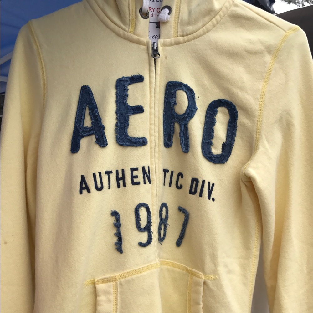 Aero zipper sweater