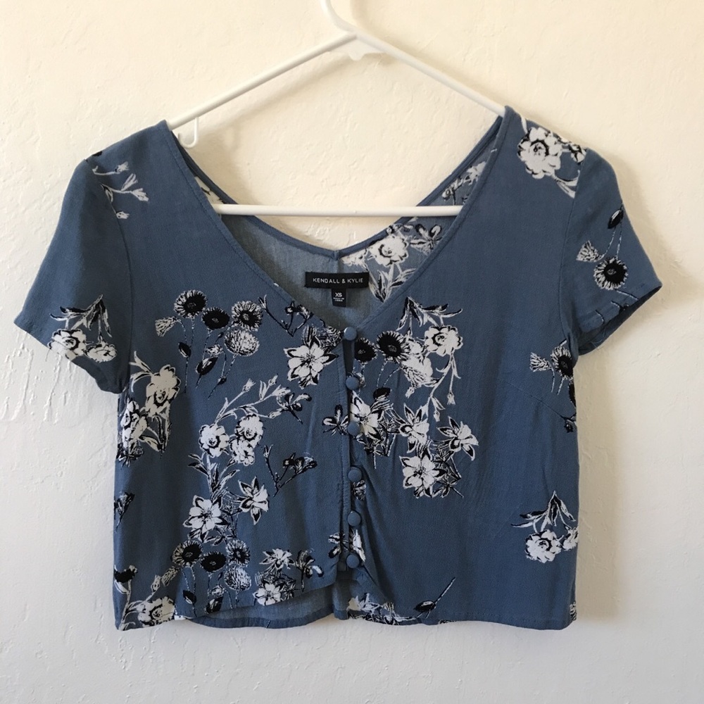 Kendall & Kylie Crop Top!