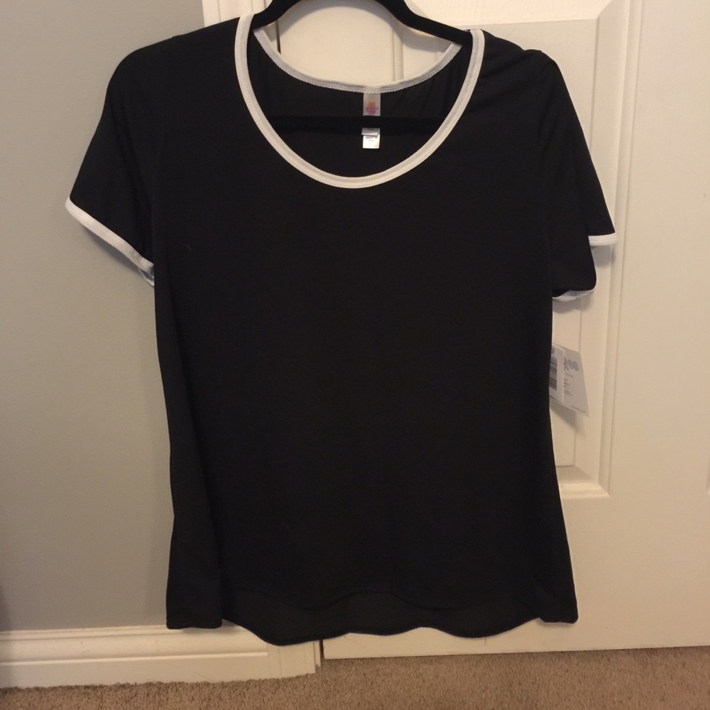 Lularoe classic tee