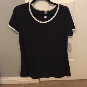 Lularoe classic tee