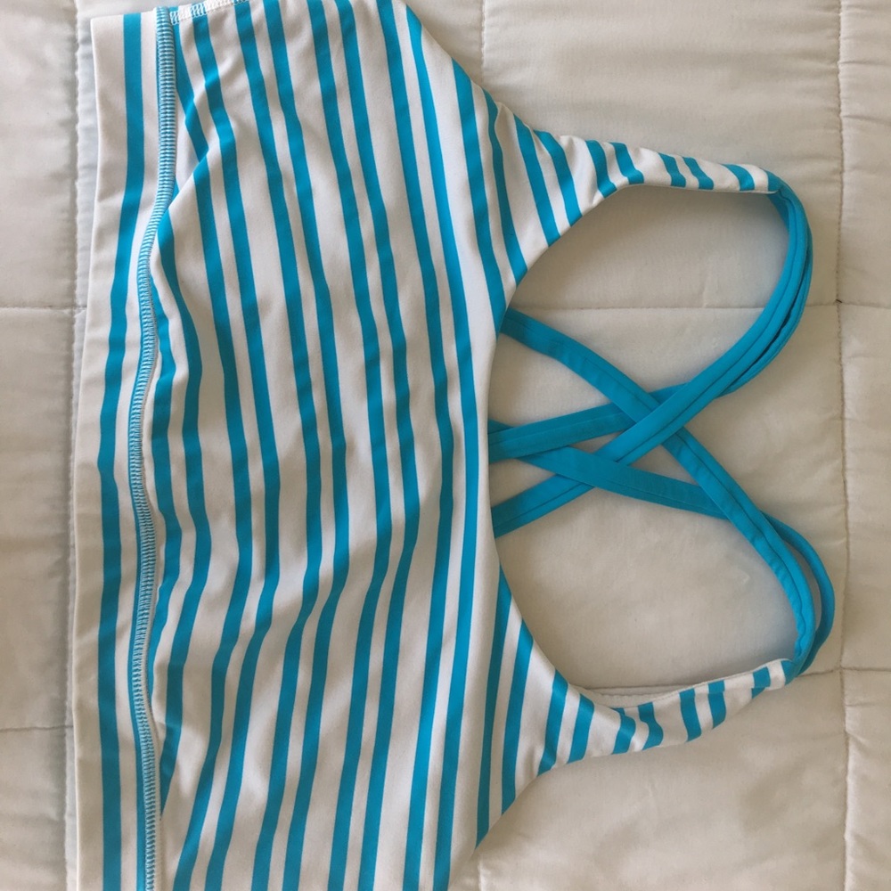 Lululemon sports bra