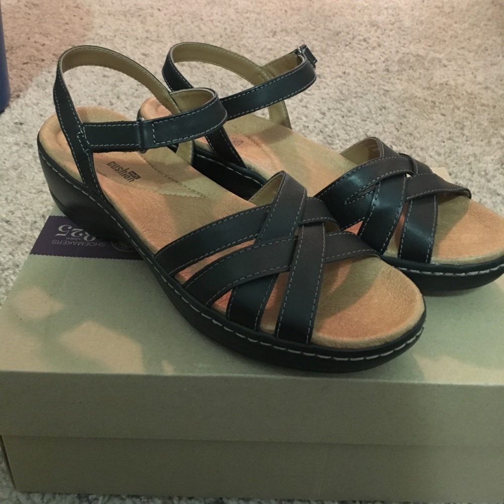 Brand new Clarks Sandles
