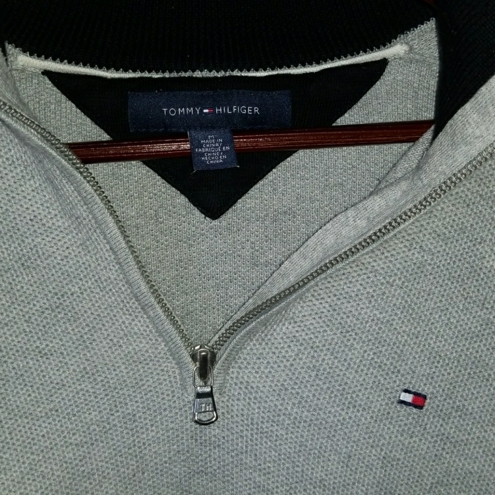 Tommy Hilfiger Quarter zip sweater sz.M
