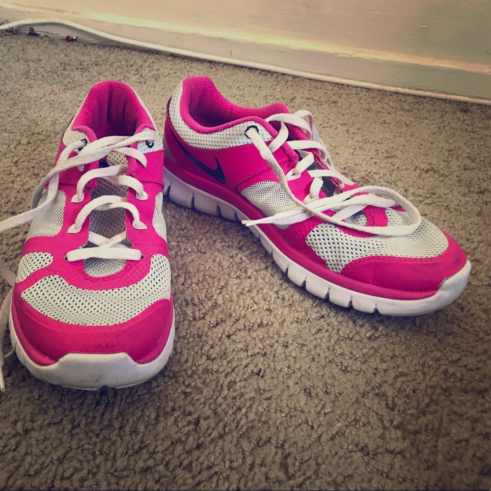 NIKE FLEX RUN EUC WORN ONCE