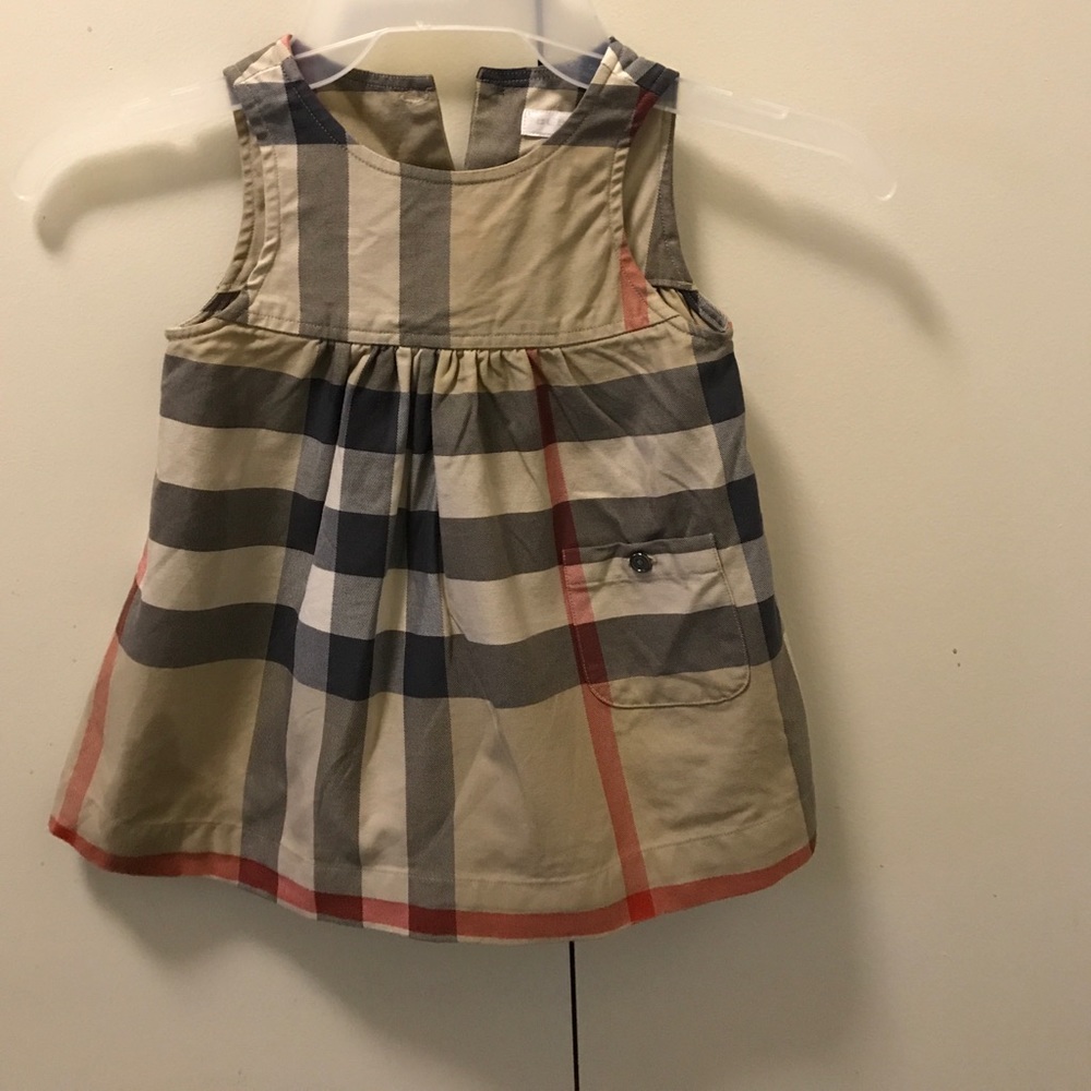 Dress size 6-9 months