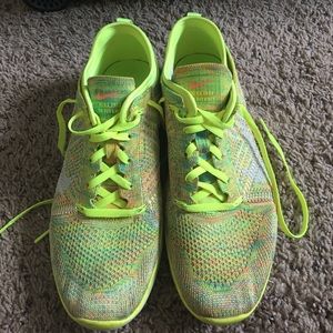 Women's Nike Free Flyknit
