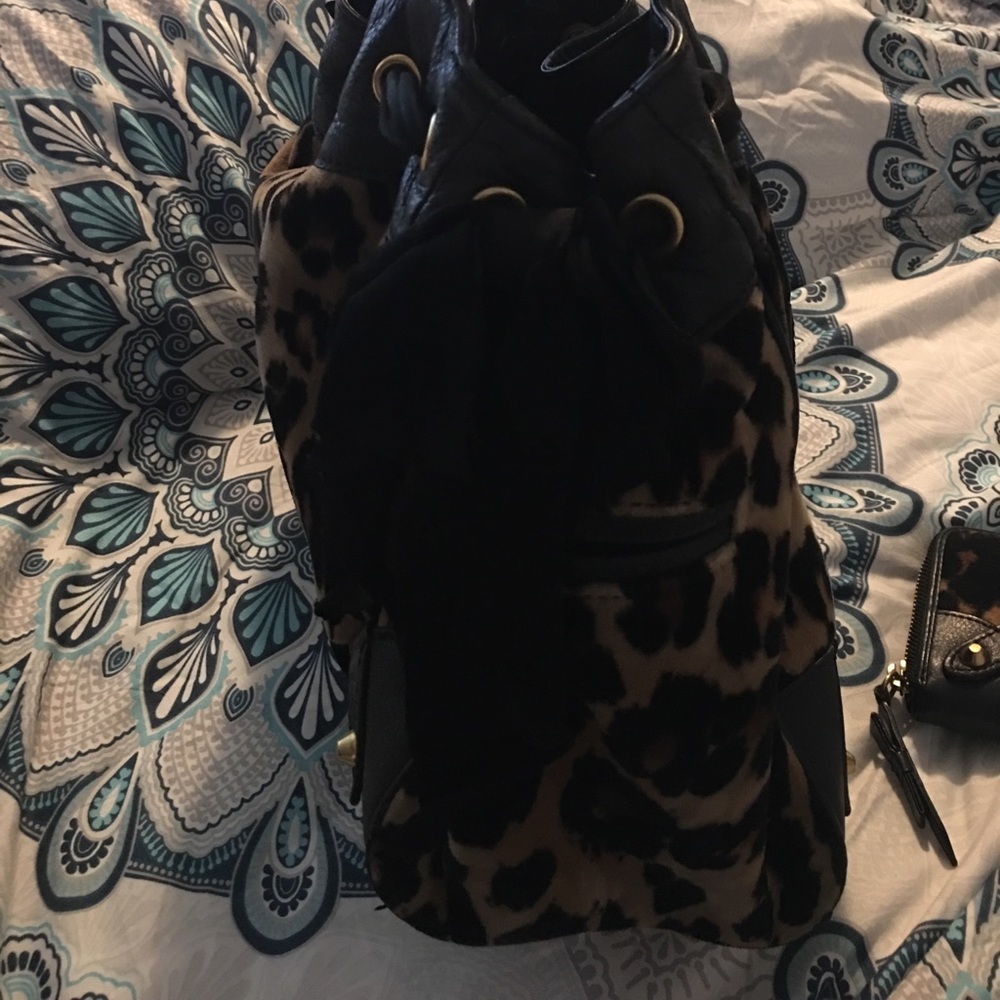 Juicy Couture Handbag & Wallet - Picture 3 of 7