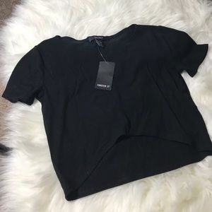 F21 | Black Curved Crop Top