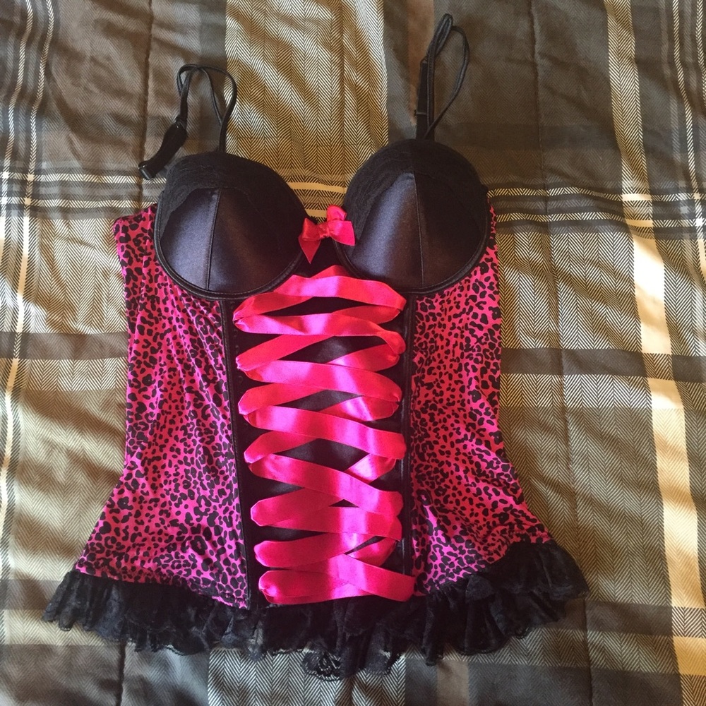 NWOT Sexy bustier