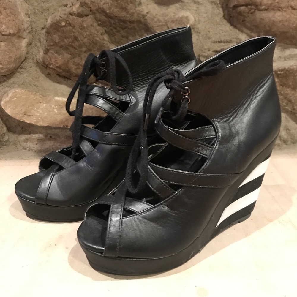 Deena & Ozzy platform wedges