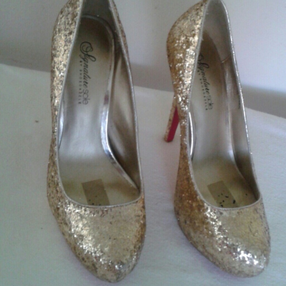 Golden gliter Signature Sole -Shoedazzle, size 8 - Picture 4 of 4