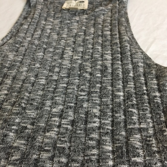 LA Hearts Crop Top - Picture 2 of 3