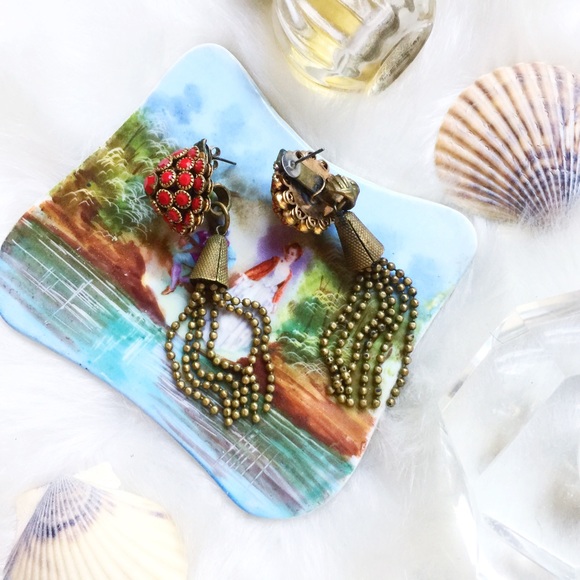 . {STRAWBERRY CRYSTAL} Dangle earrings with gold - Picture 7 of 8